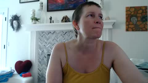 Aurora Willows online show from June 11, 3:20 pm