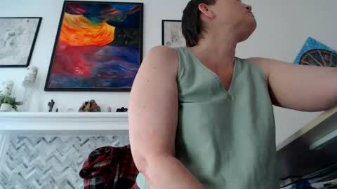 Aurora Willows online show from July 28, 6:20 pm