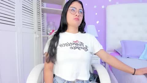 Scarlette  online show from February 3, 3:15 am