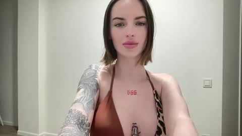 DOVE online show from January 13, 9:19 pm