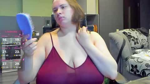 1LINDSEY1 online show from October 10, 2:05 am