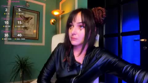 Moona  online show from November 6, 2:56 pm