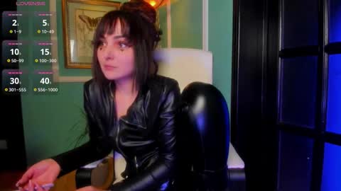 Moona  online show from November 28, 3:26 pm