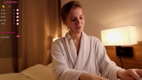 VICTORIA online show from November 18, 5:30 am