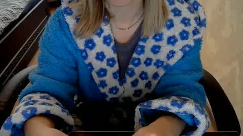Snapshot of 1your_hot_girls chatting on March 2, 11:09 am 1your_hot_girls online show from March 2, 11:09 am