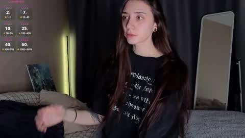 Lina       free control in pvt online show from March 19, 6:23 pm