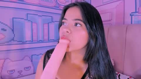 Alice  online show from February 11, 8:10 pm