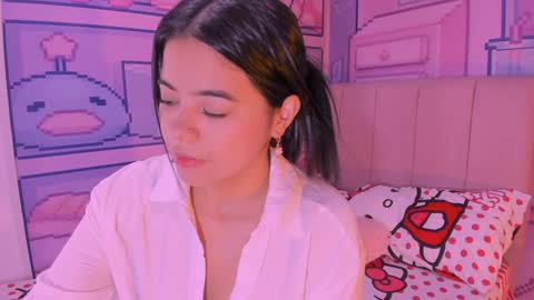 Alice  online show from February 5, 7:20 pm