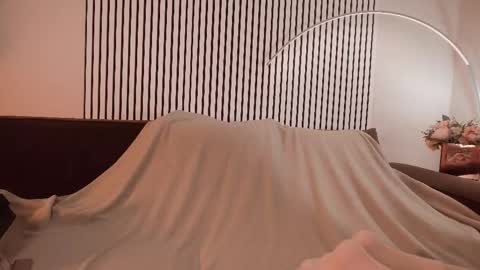 _3x7_ online show from February 26, 11:53 am