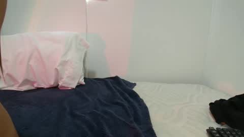 Snapshot of _abbyyyy_ chatting on September 30, 7:41 pm abby 3 online show from September 30, 7:41 pm