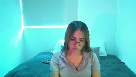 Snapshot of _abbyyyy_ chatting on September 24, 6:29 pm abby 3 online show from September 24, 6:29 pm