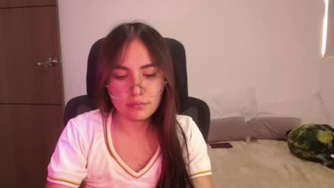 abby 3 online show from July 3, 6:25 pm