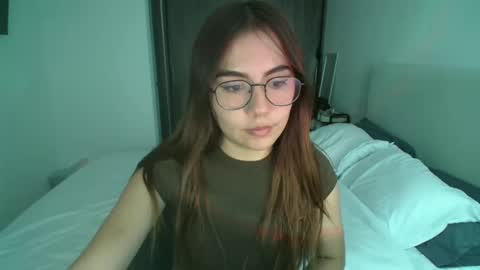 Snapshot of _abbyyyy_ chatting on February 3, 9:07 pm abby 3 online show from February 3, 9:07 pm