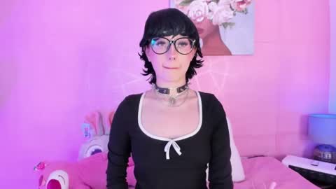 Abril  online show from June 14, 4:46 am
