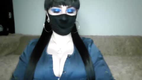 Adela online show from January 5, 3:45 pm