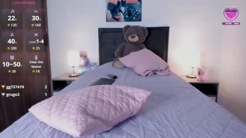 _alana_grey_ online show from July 8, 12:40 pm
