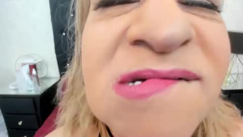 _alana_johnson online show from November 5, 12:32 pm