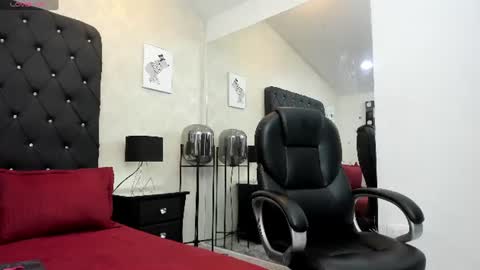 _alana_johnson online show from June 14, 12:27 pm
