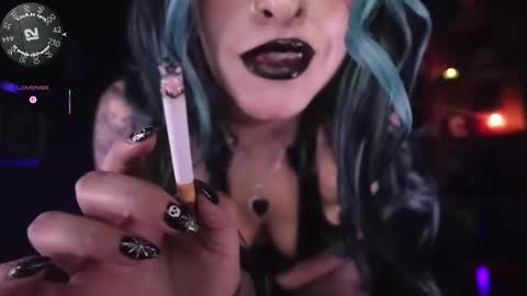 Miss Alice  My internet sucks these days see you soon online show from January 7, 8:23 pm