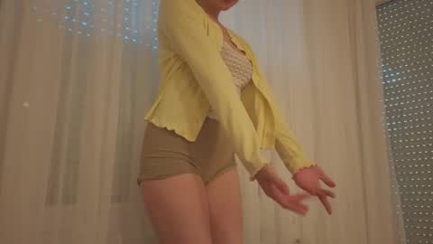 Anna online show from October 19, 2:08 pm