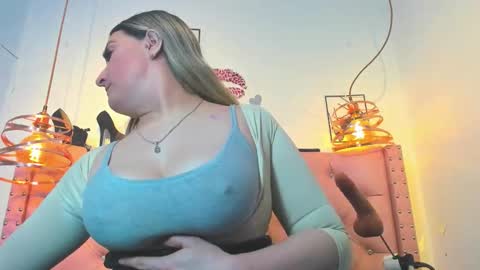 _antonella_11 online show from May 25, 10:42 pm