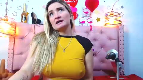 Snapshot of _antonella_11 chatting on March 4, 2:17 am _antonella_11 online show from March 4, 2:17 am