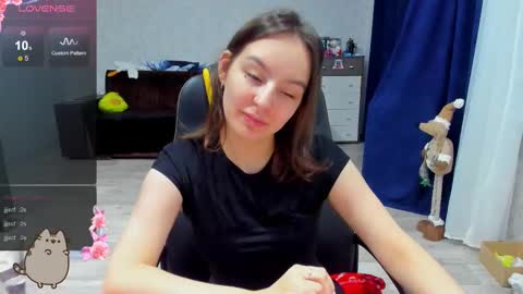 Snapshot of _arina_cox__ chatting on March 1, 2:55 pm Arina online show from March 1, 2:55 pm