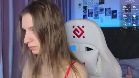 _ash_leyy_ online show from March 16, 1:41 am