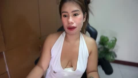Angie online show from July 18, 2:26 am