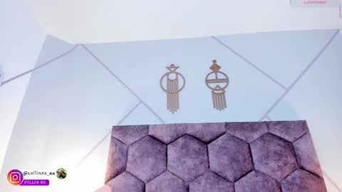 _aurora_collins_ online show from November 17, 1:01 pm