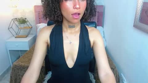 Snapshot of _ayelen chatting on September 25, 3:55 pm Ayelen online show from September 25, 3:55 pm