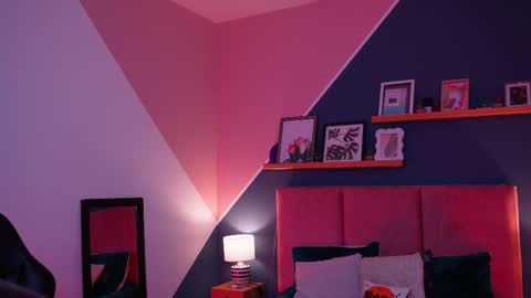 Sofia online show from October 19, 1:46 pm