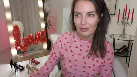Snapshot of _beylly chatting on February 15, 2:58 am Beylly online show from February 15, 2:58 am