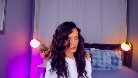 _carlawhite_ online show from May 3, 3:43 am