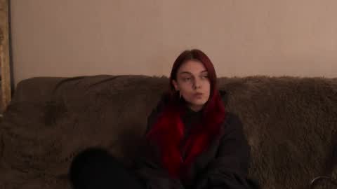 Caroline online show from October 27, 1:39 pm