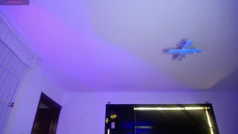 _charlotte_collins_ online show from December 17, 2:32 pm