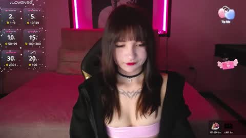 _charlotte_collins_ online show from November 16, 7:36 pm