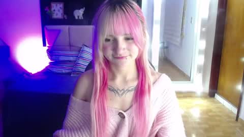 _charlotte_collins_ online show from June 19, 3:48 pm