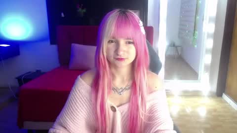 _charlotte_collins_ online show from May 21, 4:05 pm