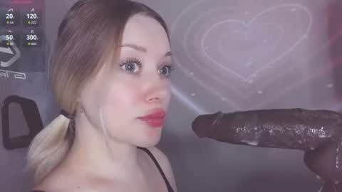 Angelina online show from June 11, 5:10 pm