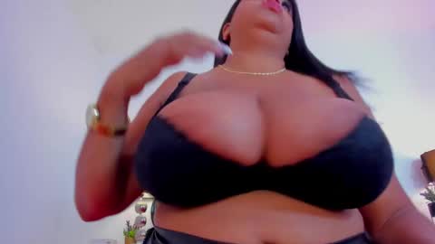 _ciara_benet_ online show from February 19, 4:06 pm