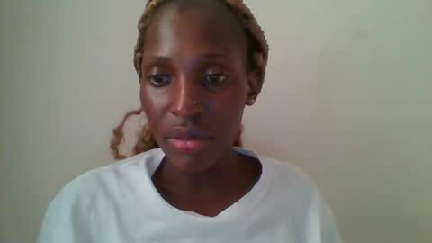 clara online show from February 19, 6:33 am