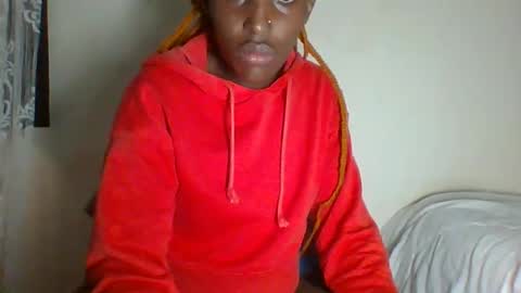 clara online show from January 15, 6:33 am