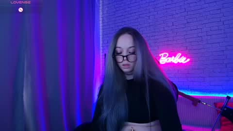 Snapshot of _crazybee_ chatting on December 20, 5:36 am Nica online show from December 20, 5:36 am