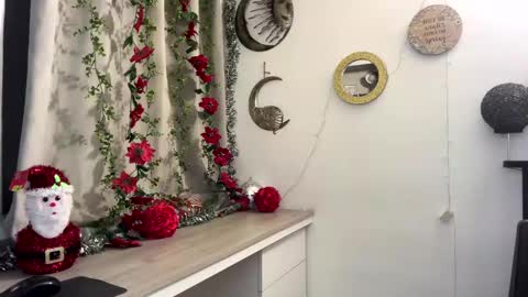 Snapshot of _cristal_ayala chatting on January 5, 12:09 am cristal ayala online show from January 5, 12:09 am
