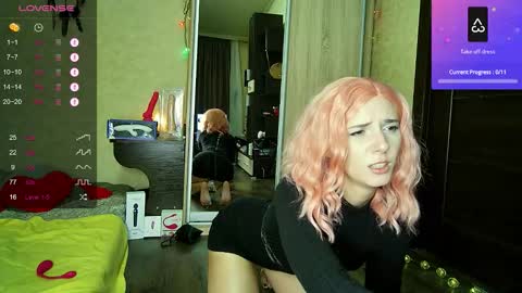 Dana Doe online show from September 18, 3:21 pm