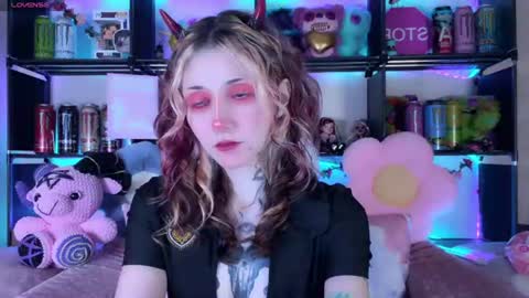 Kate online show from June 25, 6:42 pm