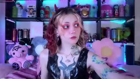 Kate online show from July 7, 8:00 pm