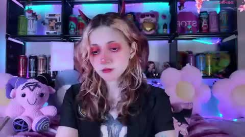 Kate online show from July 13, 6:30 pm
