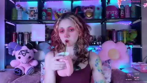 Kate online show from July 3, 8:37 pm